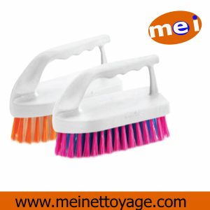 BROSSE À LINGE (GM)